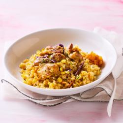 炭焼きチキンのガーリックバターピラフ