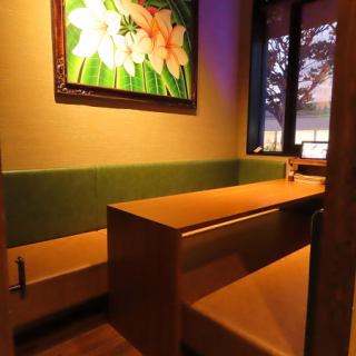 リゾート気分を味わえるバリ風の席は、半個室なのでデートや女子会、お子様連れでも安心です♪女子会や仲間内の歓送迎会にぴったり！