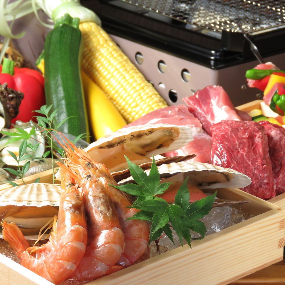 A 2-minute walk from the station for a BBQ on the terrace! Enjoy seafood and rare cuts of Kuroge Wagyu beef