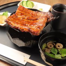 極品烤鰻魚蓋飯