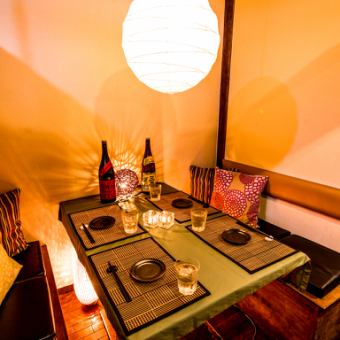 We prepare private room seats that can be relaxed from two people perfect for dates and girls' gatherings.Please enjoy cooking and drinking without worrying about the surroundings.