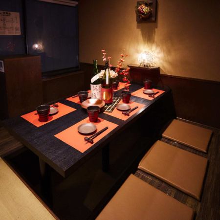 There is a private room with a spacious sunken kotatsu table, perfect for small drinking parties and entertainment.