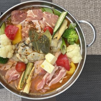 【테라스석 한정】굴 냄비 2,380엔부터