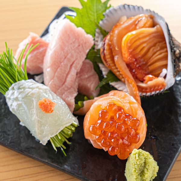 [Any toppings♪] Assorted sashimi