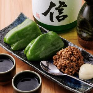 パリパリピーマン（肉味噌付き）