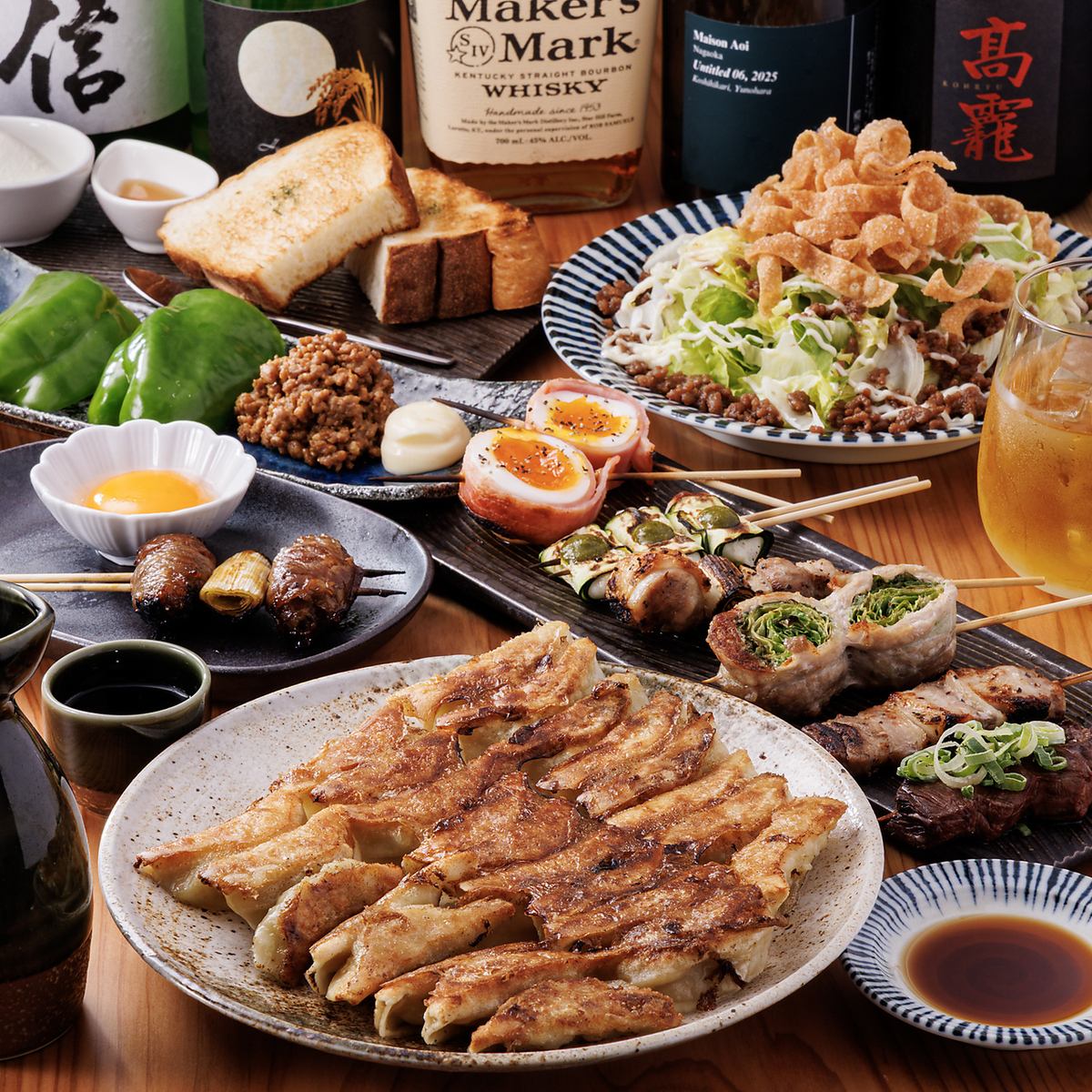 朝引きの鶏肉を使用した焼鳥と肉汁あふれる餃子をご堪能あれ♪
