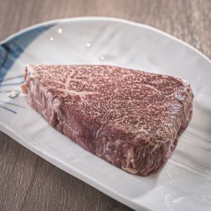 黒毛和牛赤身ステーキ