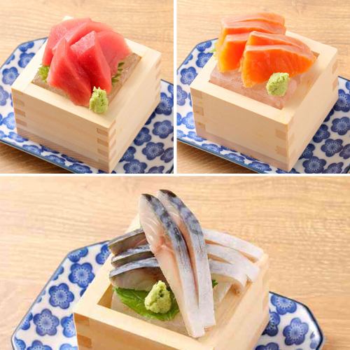 <Various types of sashimi>