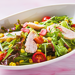 チキンとコーンのサラダ