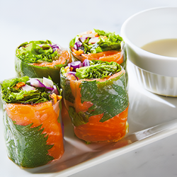 サーモンの生春巻き