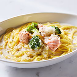 サーモンとブロッコリーのチーズクリーム