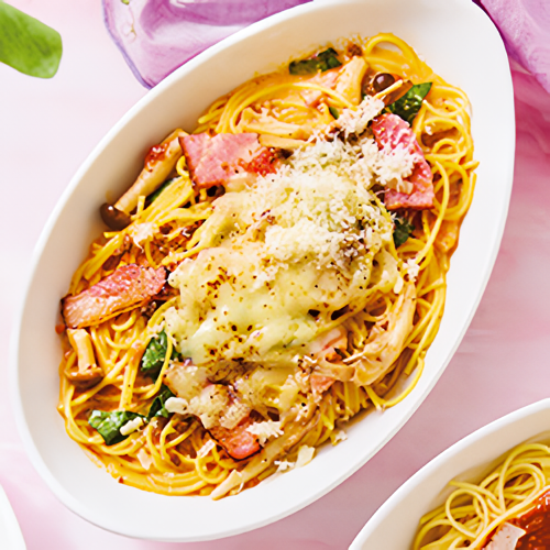 焦がしチーズときのことベーコンのミートクリーム