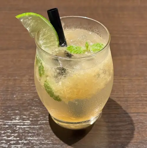 フレッシュ桃のノンアルモヒート