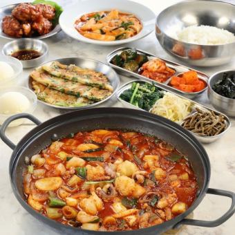 話題！釜山発祥の海鮮鍋ナッコプセコース3,680円 +1,480円or+1980円飲放題可◎