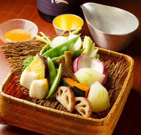 Steamed bamboo vegetables (Bagna cauda) Sea urchin sauce