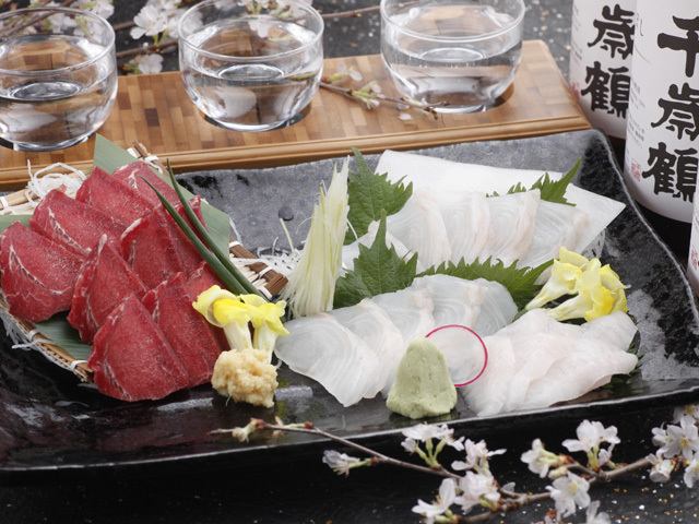 旬の魚介をお好みの食べ方で。合わせるお酒は蔵元直送の日本酒で!