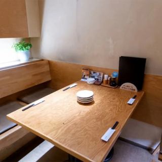4名様用の個室をご用意しております。大変人気の個室ですので、お早めのご予約にてご相談ください。