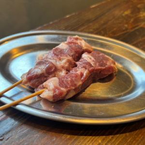 Tender beef neck skewer/1 skewer