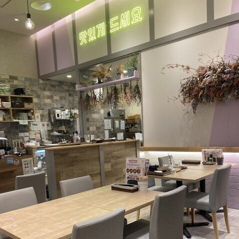 The cute interior, which looks like a Korean cafe, looks great on social media ◎ We also have cute drinks and sweets, so it's perfect for a girls' night out ♪