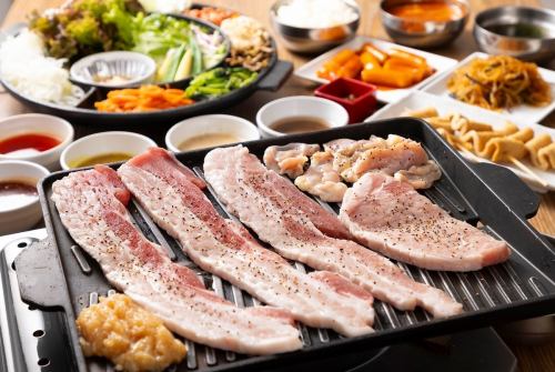 サムギョプサルが食べ放題