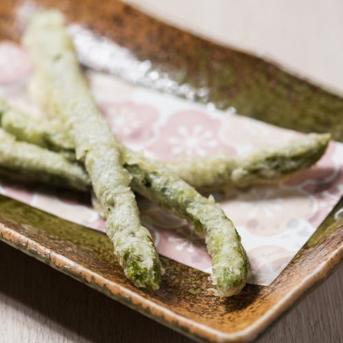Asparagus tempura