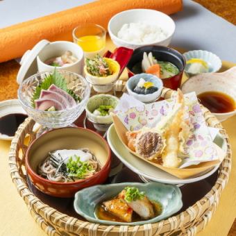 ―贅沢ランチ―夏のおごちそう『なでしこ御膳』全11品1738円(税込)ドリンクバー付★