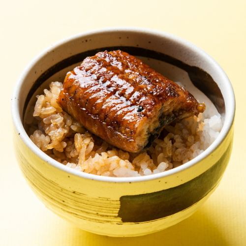 鰻丼（小盛り）