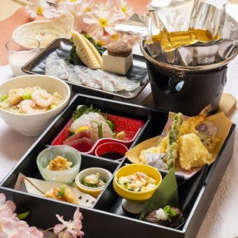 - 奢华幸福的午餐 - 「樱台涮锅和春天松花堂葛寿司怀石」10道菜品合计2,530日元（含税）