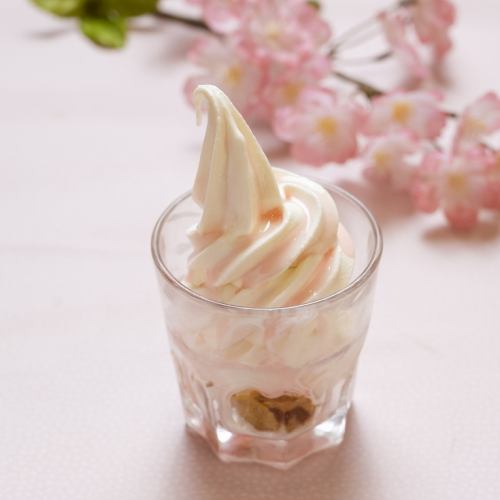 SAKURAのソフトクリーム