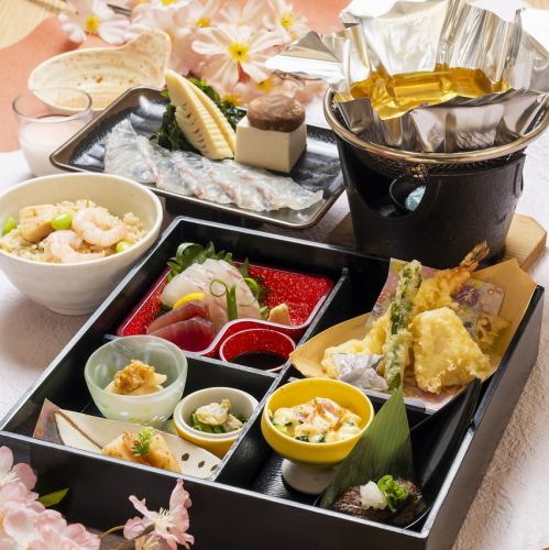 樱花鲷鱼涮锅和春天松花堂葛寿司怀石料理 - 共 10 道菜 ★附饮料吧。