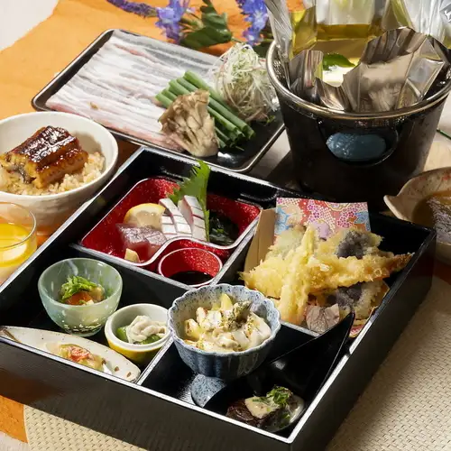 とろろ豚しゃぶと夏の松花堂くずし懐石-全10品 ★ドリンクバー付。
