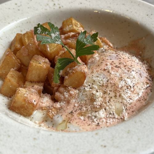 Diced potatoes and soft-boiled egg