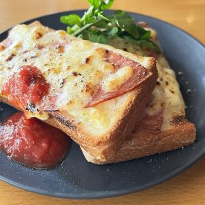 Croque Monsieur-style Toast