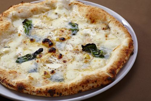 Pizza Quattro Formaggi