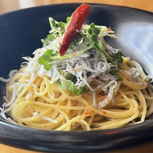 Peperoncino with a mountain of whitebait and shiso leaves