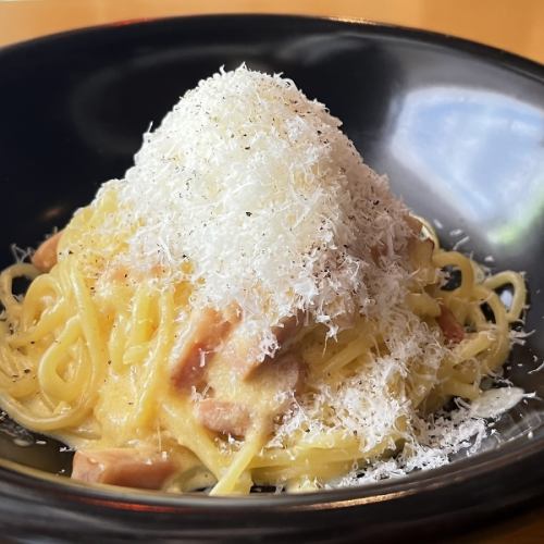 Plenty of double cheese carbonara