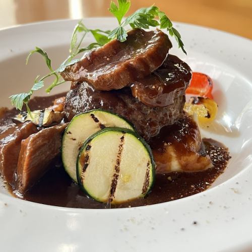 Awaji beef hamburger steak and beef tongue demi-glace stew