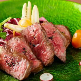 12月24日 & 12月25日 [2025圣诞套餐] 接受当日预订 ★ 包含烤宫崎下峰牛肉在内的8道菜，售价5800日元（含税）