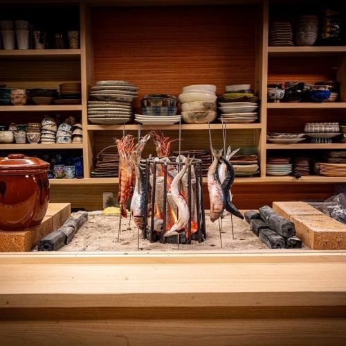 囲炉裏と海鮮を楽しむ♪