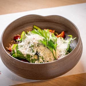 濃厚パルメザンチーズのシーザーサラダ