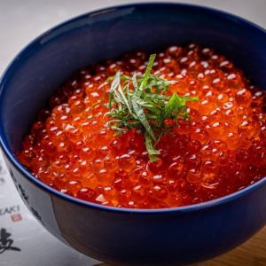 本生いくら丼ミニ