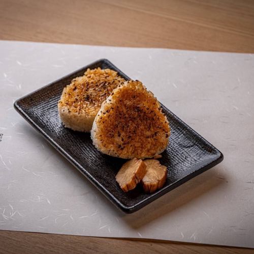 小さな焼きおにぎり 二個