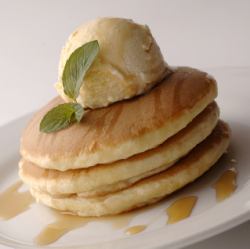 Fluffy and creamy pancakes