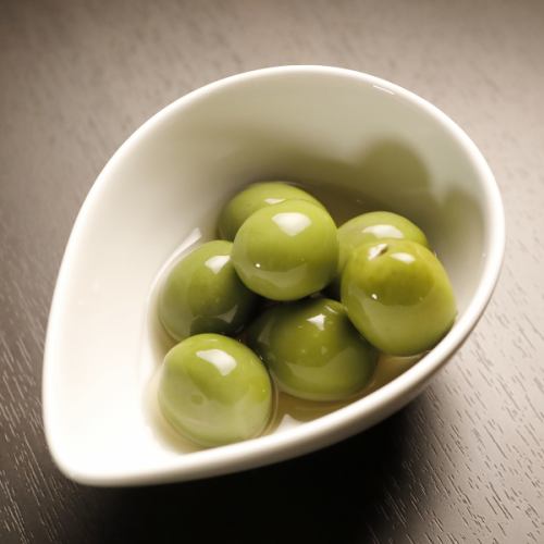 Fresh olives