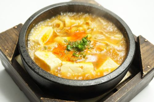 Stone-baked tofu stew