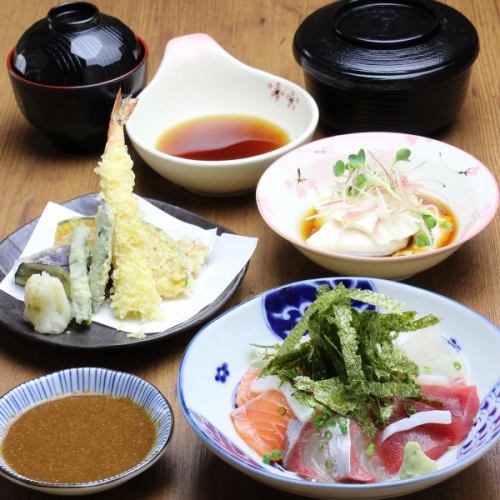 胡麻ダレ海鮮ぶっかけ定食 天ぷら付き