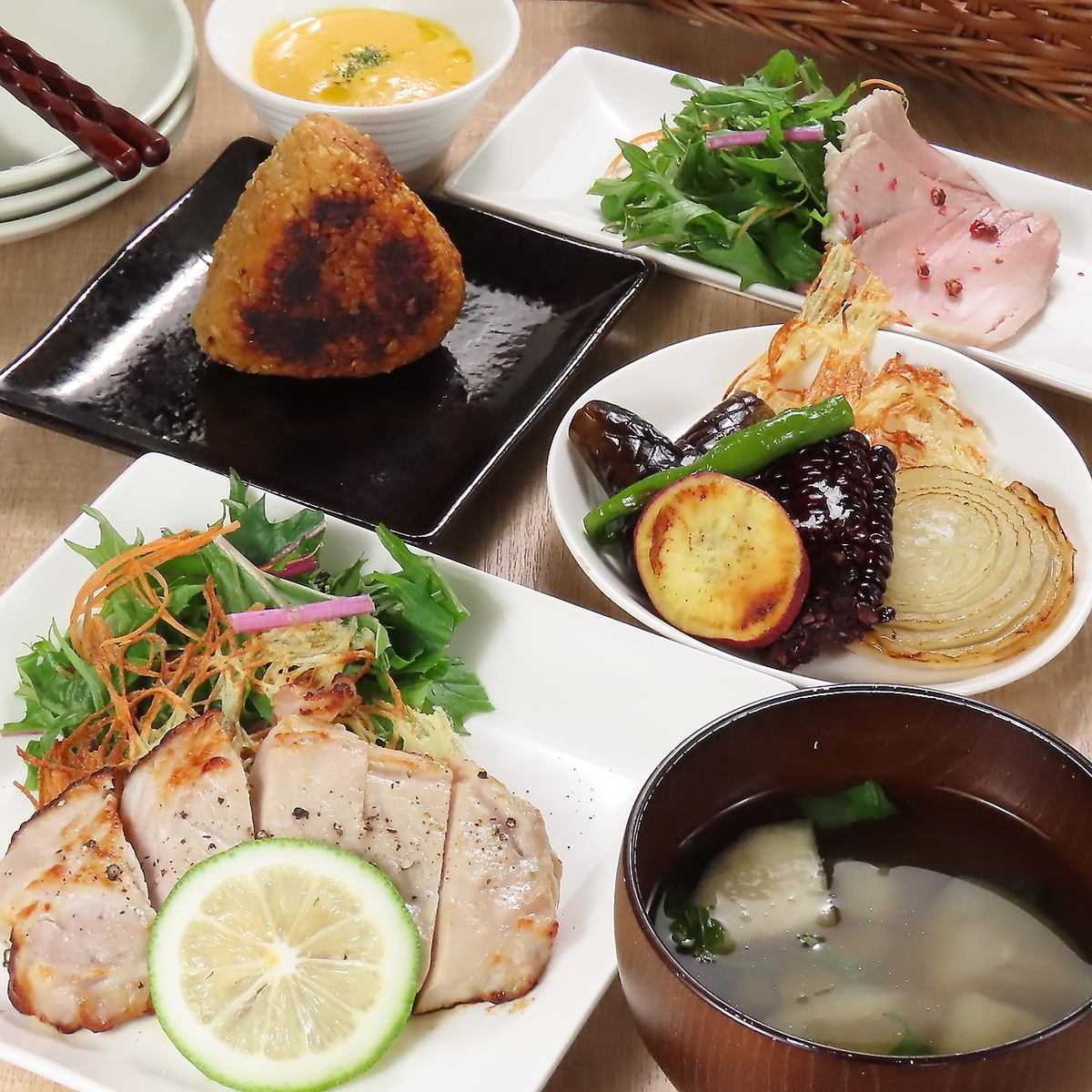 3000円台の飲み放題コースございます！宴会に是非♪