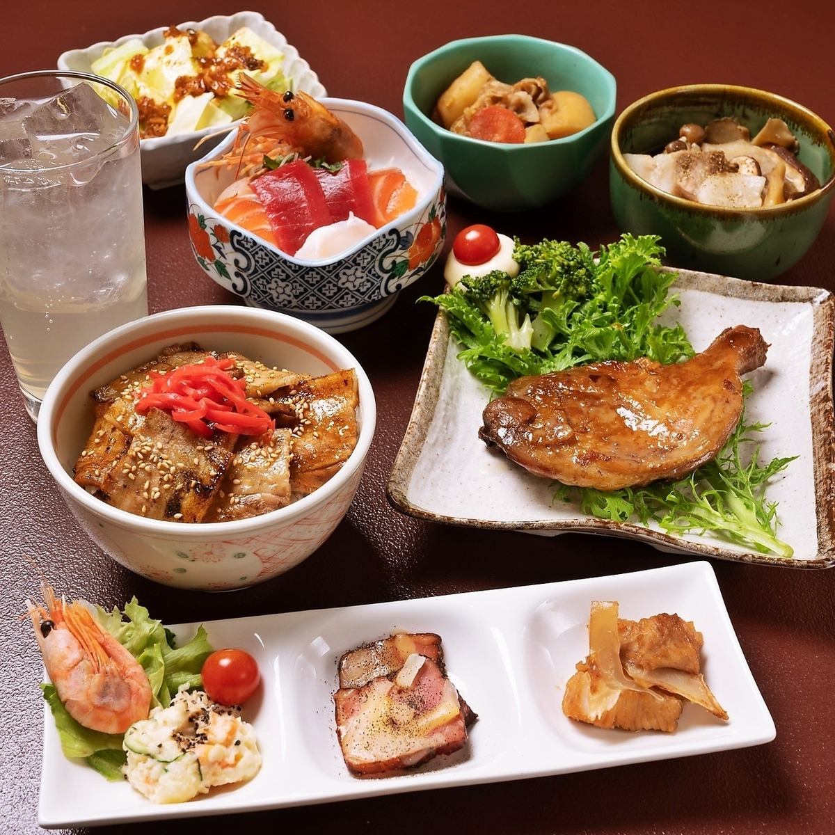 飲み放題付きコース料理を取り揃えております。