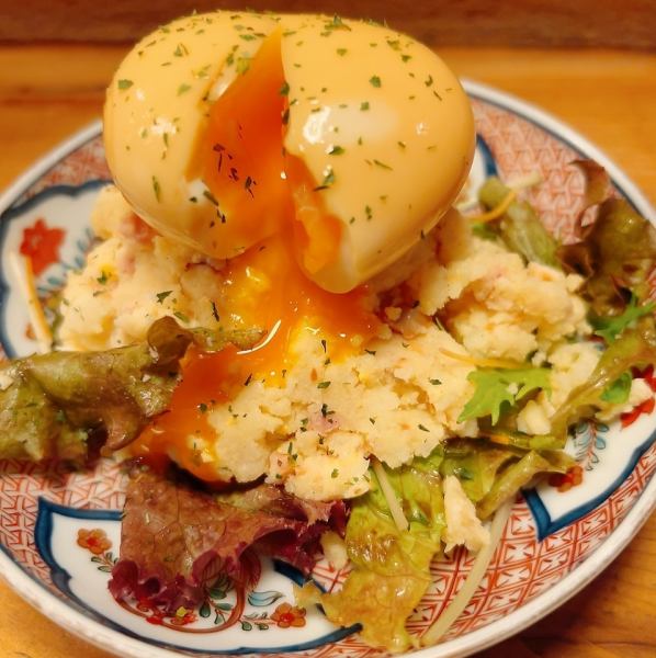 燻製卵のポテトサラダ　