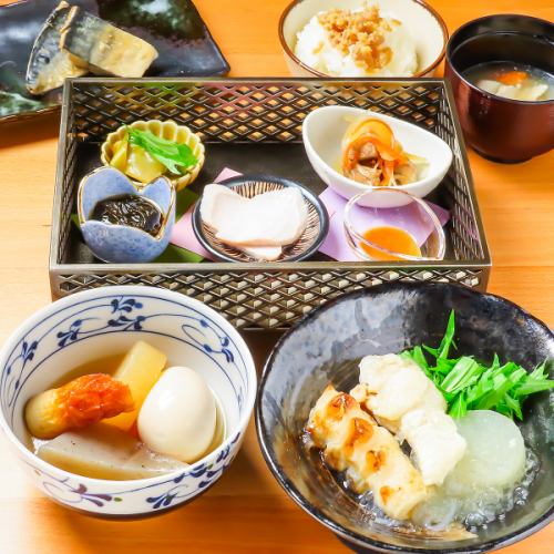 新鮮なお刺身付き◎おでん満喫特別コース